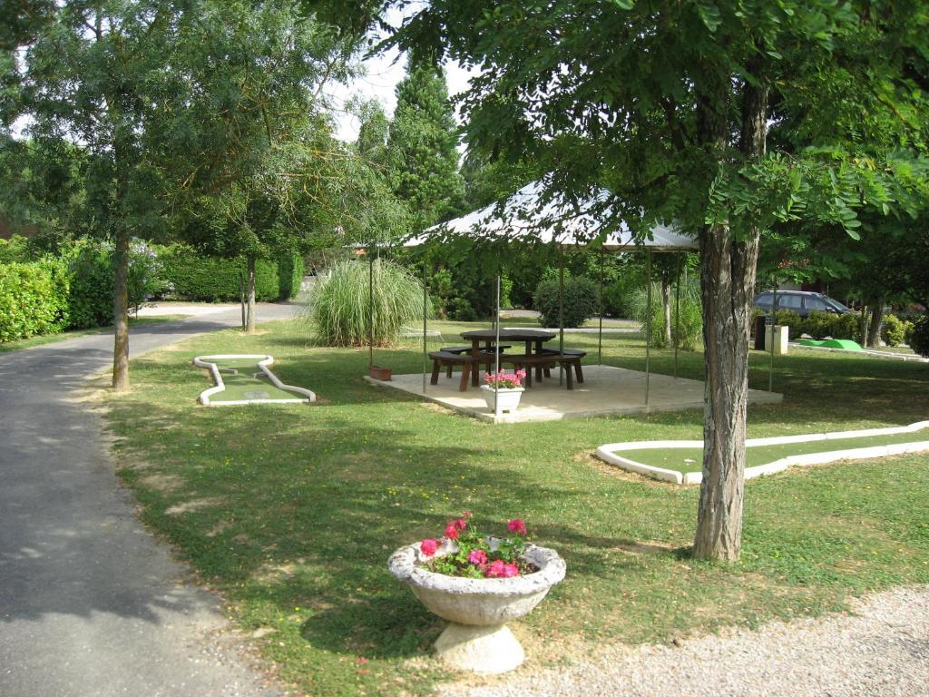 Les Chalets Des Mousquetaires Mirepoix  Екстериор снимка